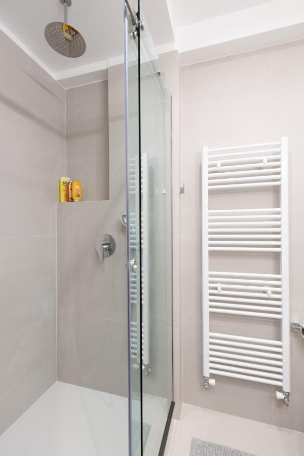 Wonderful Central Athens 2 Bedroom 2 Bath Sleeps 8 Екстер'єр фото